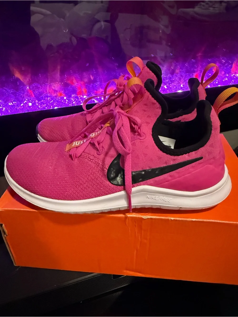 Nike Women's Magenta Free Run 5.0